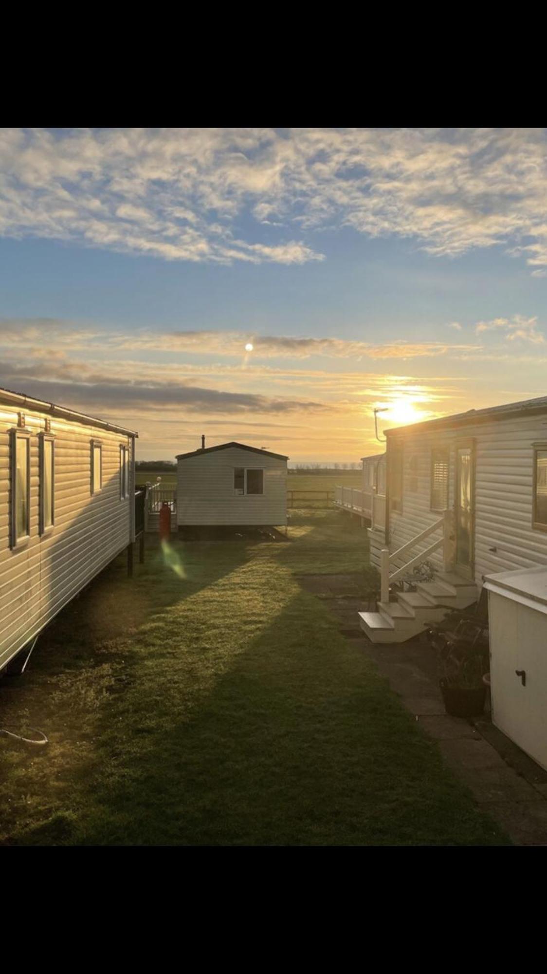 Jules Holiday Caravan Hotel Hartley Exterior photo